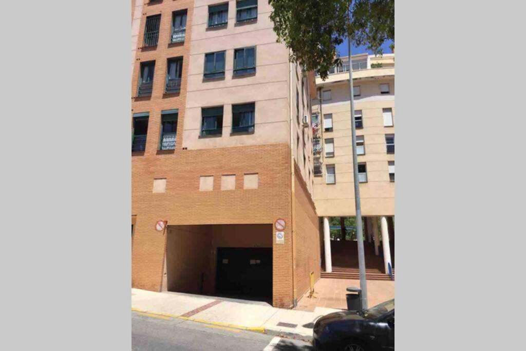 Confortable-tranquilo apartamento junto al centro Málaga Esterno foto