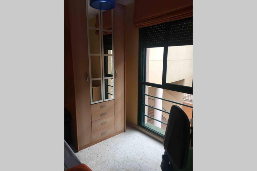 Confortable-tranquilo apartamento junto al centro Málaga Esterno foto